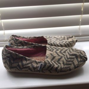 Green Toms with a cool pattern